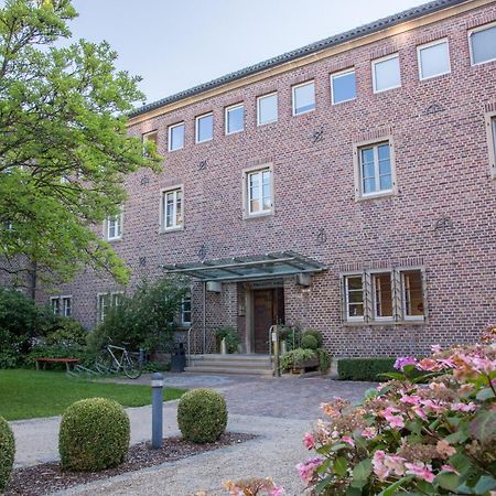 Bildungs- Und Gaestehaus Pallotti Haus Freising Hotel Bagian luar foto